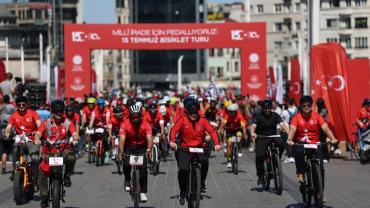 “Bayrak İnmez, Ezan Susmaz” – 15 Temmuz’un 10. Yılında Bisiklet Turu