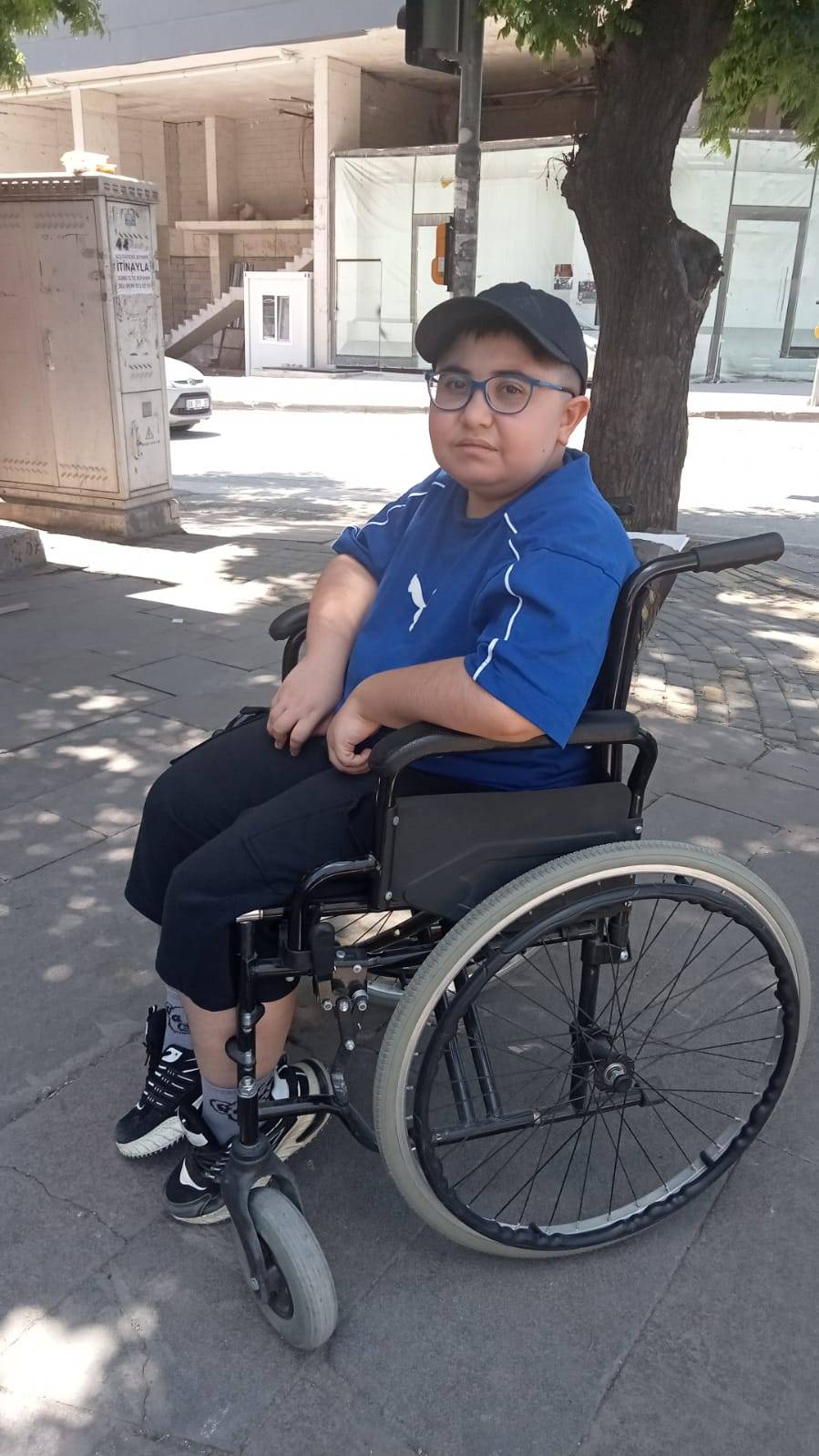 Bir Çocuğun Kasları Eriyor, Bir Milletin Vicdanı Sınanıyor